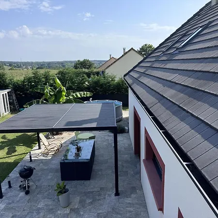 House Near Le Mans Circuit With Vakantiehuis