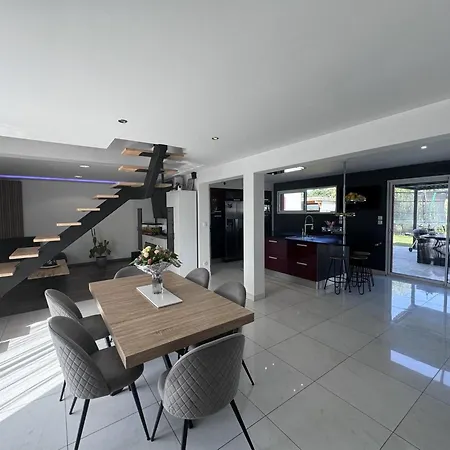 Vakantiehuis House Near Le Mans Circuit With *