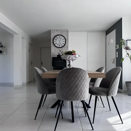 House Near Le Mans Circuit With Vakantiehuis